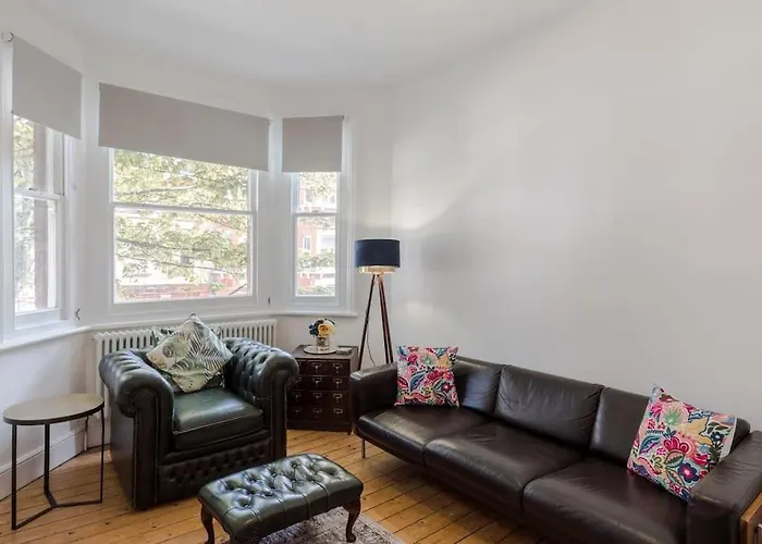 The Oval Abode
